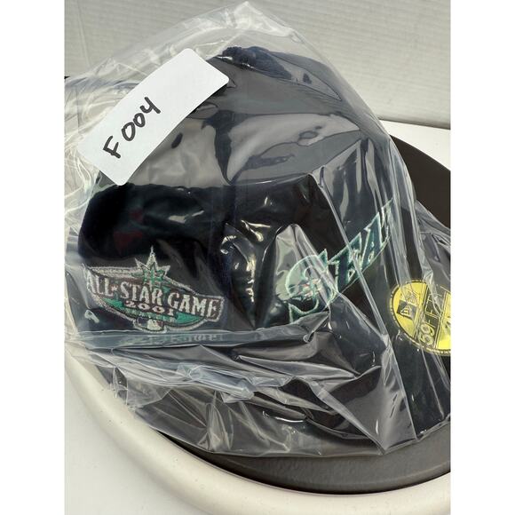 New Era Seattle Mariners Corduroy 59FIFTY Hat 7 3/4 Cap 2001 All Star Game Patch - Picture 8 of 8